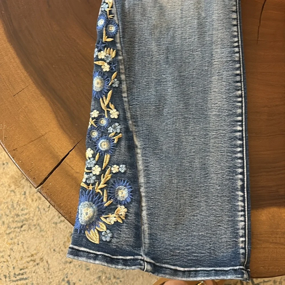 Fire and Rain Flare Wide Leg Jeans with Floral Embroidery/ Size 14 - Picture 5 of 9